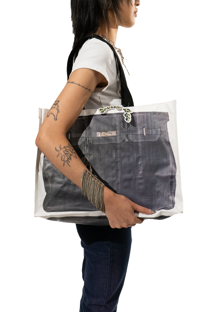 開発されすぎな街（ラスティックブラック）